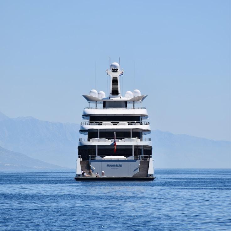 Exclusive celebration on yacht